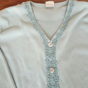 🛒 5 for $25  Beautiful light green top